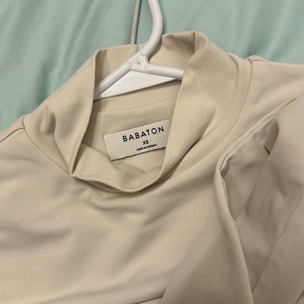 Contour Mockneck Longsleeve